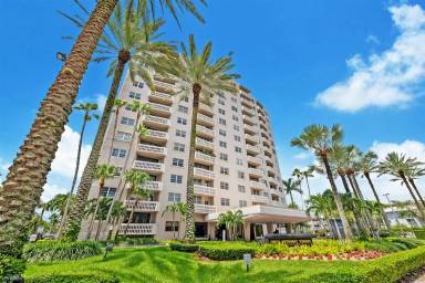 Main picture of Gables Waterway Towers Condo