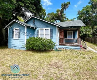 Main picture of 7152 Lucky Dr W