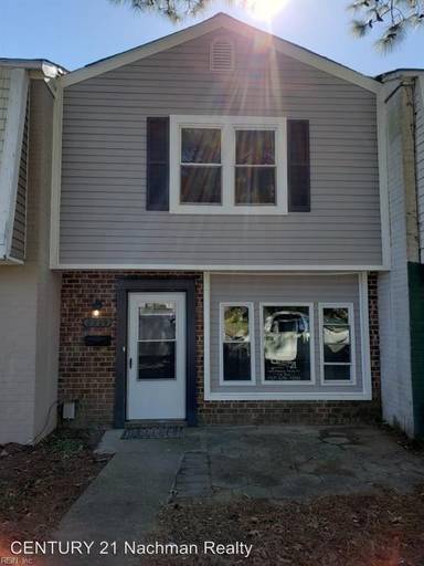 Main picture of 2225 Chadwick Dr