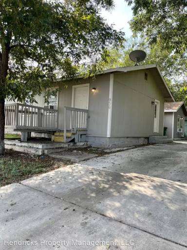 Main picture of 932 Thompson Pl