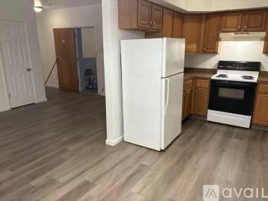 Main picture of 1029 Broadway