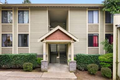 Main picture of 11809 100th Ave NE