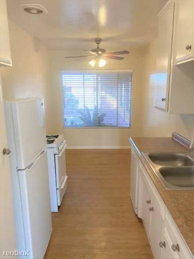 Main picture of 2115 Placentia Ave