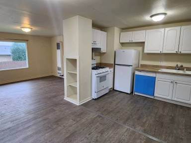 Main picture of 122 Acorn St