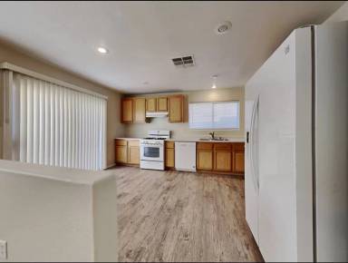 Main picture of 4640 Swaying Palms Dr
