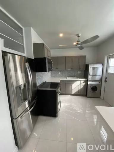 Main picture of 2513 Staples Ave
