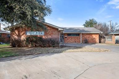 Main picture of 4904 15th St