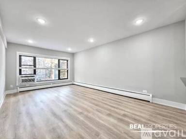 Main picture of 555 W Stratford Pl