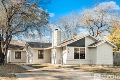 Main picture of 8004 Clydesdale Dr