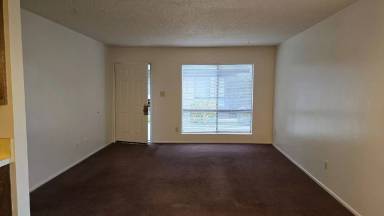 Main picture of 7024 Ming Ave