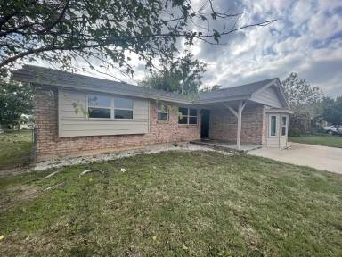 Main picture of 3821 SE Elmhurst Ln