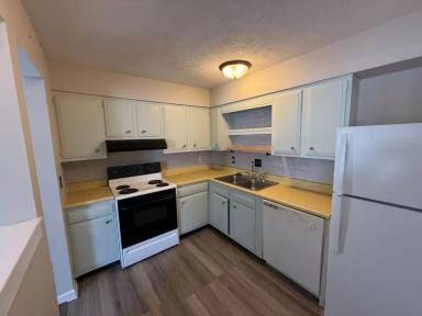 Main picture of 1316 Roosevelt Ave