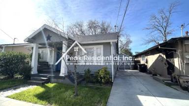 Main picture of 3232 43rd St
