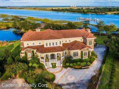 Main picture of 1100 Pembroke Jones Dr