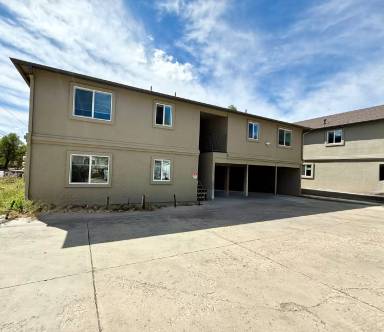 Main picture of 564 Lincoln Ave