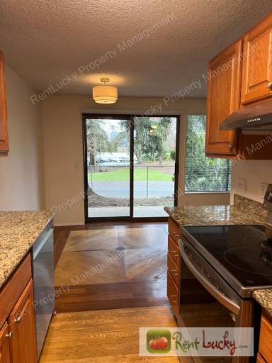 Main picture of 12510 NE 117th Pl