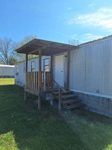 Main picture of 35 Dobert Rd