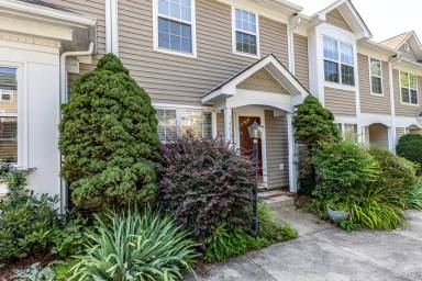 Main picture of 1463 Glenside Grn