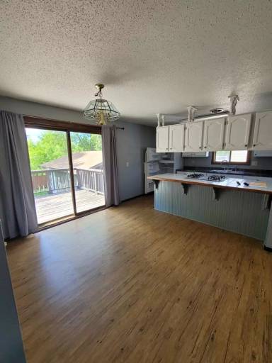 Main picture of 728 26th St NW