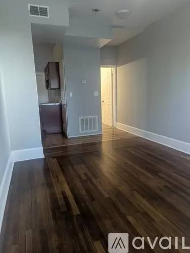 Main picture of 24 Banks St
