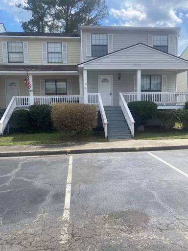 Main picture of Ravenwood Townhomes