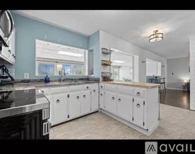 Main picture of 136 Colina Cir