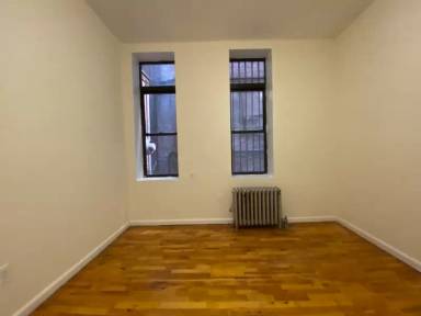 Main picture of 711 2nd Ave