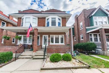 Main picture of 1932 W Whitehall St