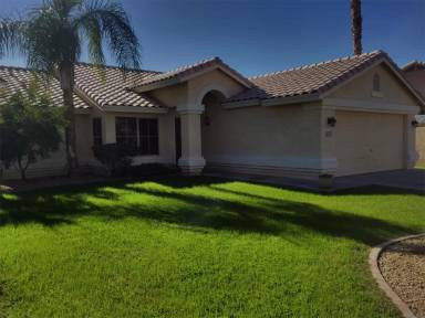 Main picture of 1707 W Bluebird Dr