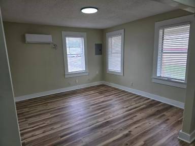 Main picture of 614 Fairview Ave