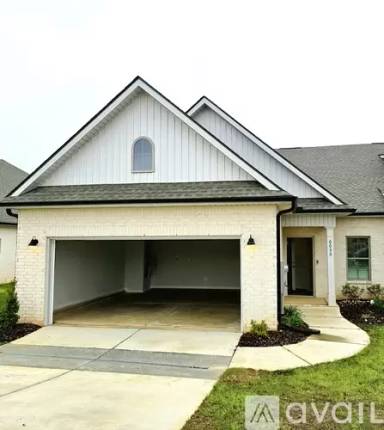 Main picture of 6030 Gardner Maples Dr