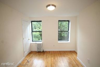 Main picture of 514 E 5th St