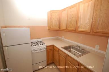 Main picture of 2045 Commonwealth Ave