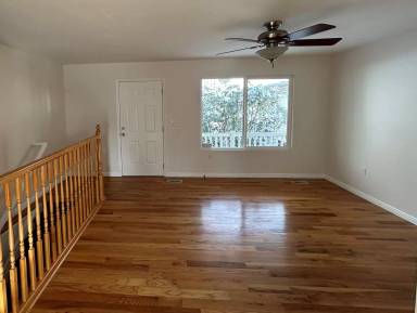 Main picture of 822 E Apple Park Pl