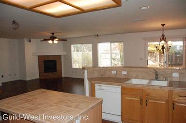 Main picture of 2696 Mallard Way