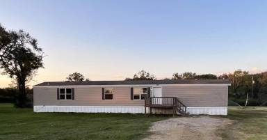 Main picture of 133 Country Oaks St