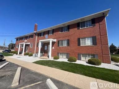 Main picture of 8140 Crestview Dr