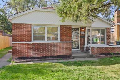 Main picture of 14922 Michigan Ave