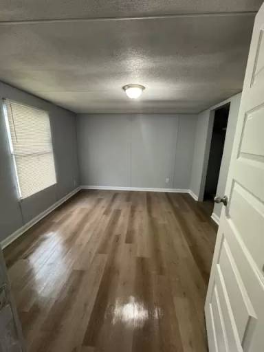 Main picture of 755 Old Branch Ave