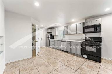 Main picture of 6630 Julian St