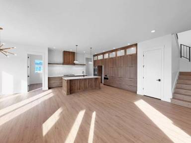 Main picture of 891 N Gracie Ave
