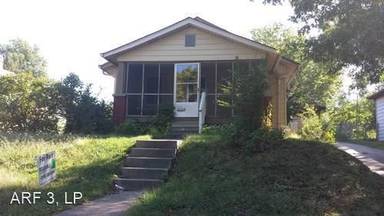 Main picture of 525 S Cedar Ave