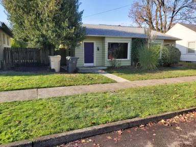 Main picture of 624 NW 19th St