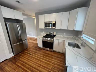 Main picture of 35 Hancock St