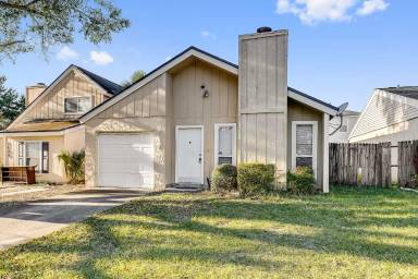 Main picture of 8137 Virgo St