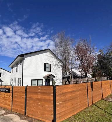 Main picture of 3406 Red River St