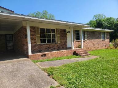 Main picture of 401 River St
