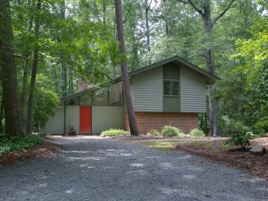 Main picture of 2722 McDowell Rd