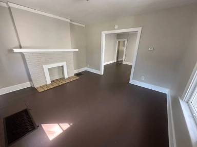 Main picture of 535 S Eureka Ave