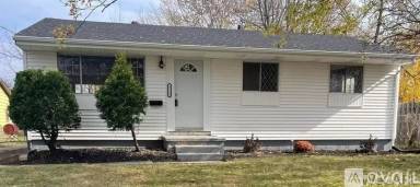 Main picture of 1119 S Central Ave
